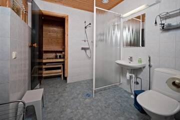 Фото номера Апартаменты с сауной (для 2 взрослых) Курортные отели Holiday Village Nuorgamin Lomakeskus г. Нуоргам 5