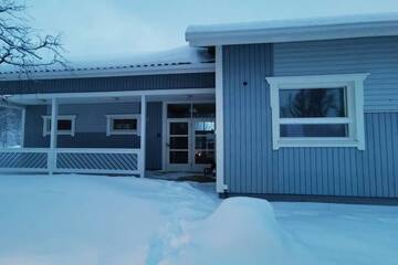 Фото номера Дом с 2 спальнями Дома для отпуска Villa Arktika porealtaallinen mökki Nuorgamissa Tenojoen ja tunturien vieressä г. Нуоргам 15